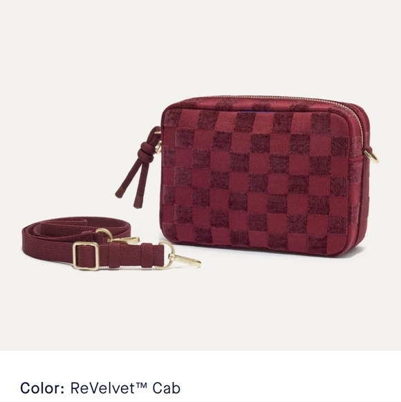 Rothys Camera Bag Purse. Red- Burgandy - Picture 2 of 10